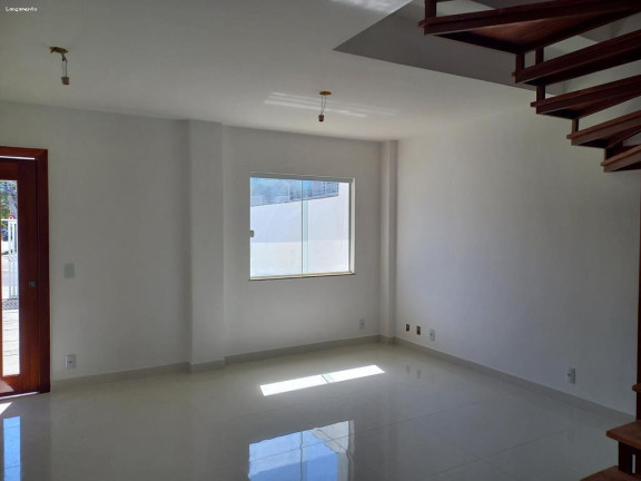 Imagem Casa com 3 Quartos à Venda,  em Bairro Peixoto - Niterói