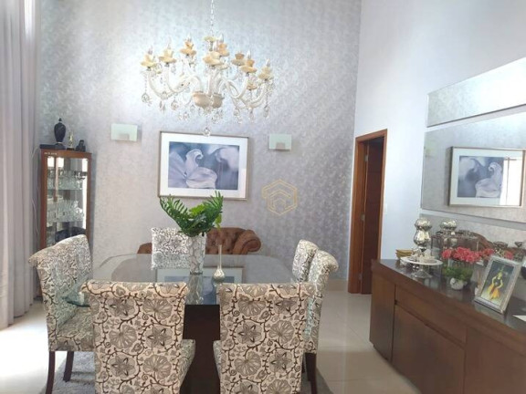 Casa de Condomínio com 3 Quartos à Venda,  em Limeira
