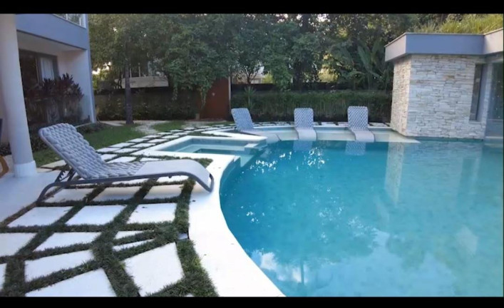 Imagem Casa com 8 Quartos à Venda, 731 m² em Riviera - Bertioga Imagem Casa com 8 Quartos à Venda, 731 m² em Riviera - Bertioga