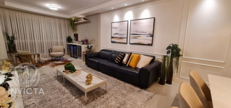 Imagem Apartamento com 3 Quartos à Venda, 196 m² em Centro - Balneário Camboriú Imagem Apartamento com 3 Quartos à Venda, 196 m² em Centro - Balneário Camboriú