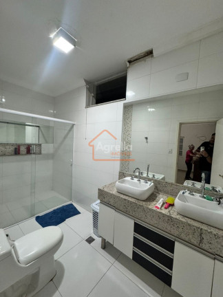 Imagem Casa com 3 Quartos à Venda, 217 m² em Jardim Jacira - Mogi Guaçu
