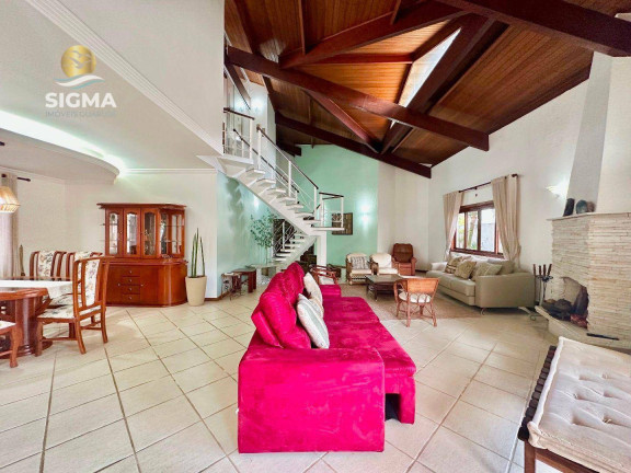 Imagem Casa com 3 Quartos à Venda, 300 m² em Pernambuco I - Guarujá Imagem Casa com 3 Quartos à Venda, 300 m² em Pernambuco I - Guarujá