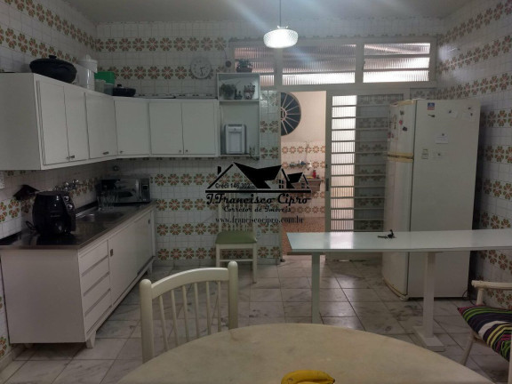 Imagem Casa com 3 Quartos à Venda, 195 m² em Vila Paraíba - Guaratinguetá