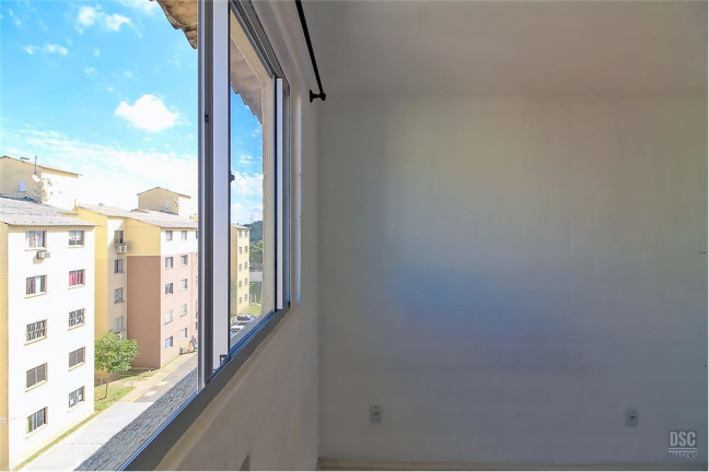 Imagem Imóvel com 2 Quartos à Venda,  em Vila Nova - Porto Alegre