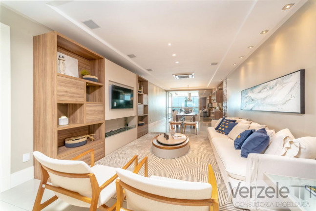 Imagem Apartamento com 4 Quartos à Venda, 320 m² em Centro - Balneário Camboriú Imagem Apartamento com 4 Quartos à Venda, 320 m² em Centro - Balneário Camboriú