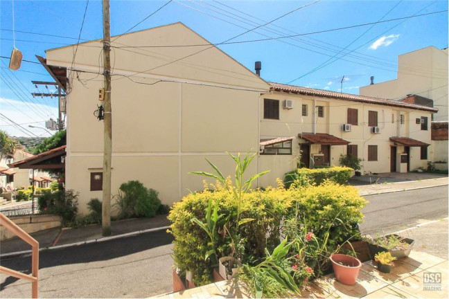 Imagem Casa com 3 Quartos à Venda,  em Vila Nova - Porto Alegre