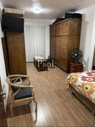 Imagem Sobrado com 3 Quartos à Venda, 253 m² em Vila Pinheirinho - Santo André