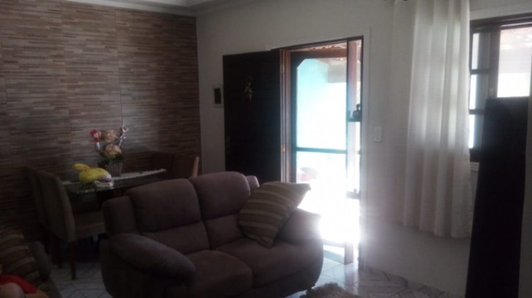 Imagem Casa com 3 Quartos à Venda, 220 m² em Caraguatatuba