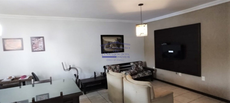 Imagem Casa com 2 Quartos à Venda, 117 m² em Cavalhada - Porto Alegre