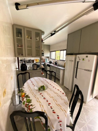 Imagem Casa com 3 Quartos à Venda, 245 m² em Pitangueiras - Guarujá Imagem Casa com 3 Quartos à Venda, 245 m² em Pitangueiras - Guarujá