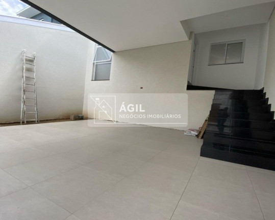 Imagem Casa com 3 Quartos à Venda, 175 m² em Loteamento Villa Branca - Jacareí Imagem Casa com 3 Quartos à Venda, 175 m² em Loteamento Villa Branca - Jacareí
