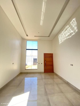 Imagem Casa com 3 Quartos à Venda, 420 m² em Setor Garavelo - Aparecida De Goiânia