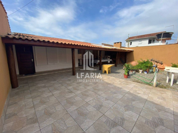 Imagem Casa com 5 Quartos à Venda, 179 m² em Itapema Do Saí - Itapoá