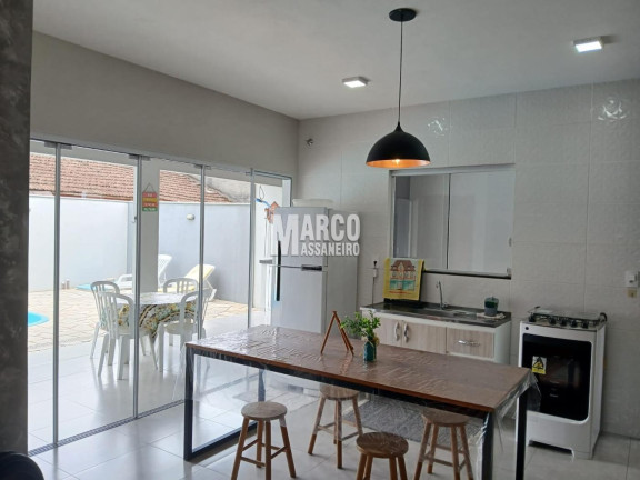 Imagem Casa com 2 Quartos à Venda, 207 m² em Costeira - Balneário Barra Do Sul Imagem Casa com 2 Quartos à Venda, 207 m² em Costeira - Balneário Barra Do Sul
