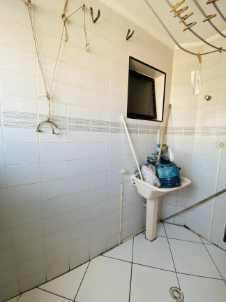 Imagem Apartamento com 2 Quartos à Venda, 70 m² em Ocian - Praia Grande