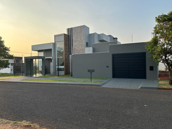 Casa com 3 Quartos à Venda, 202 m² em Jardim Oriental - Maringa