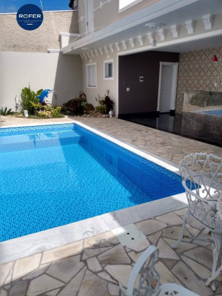 Casa com 6 Quartos à Venda,  em Jardim Lorena - Valinhos
