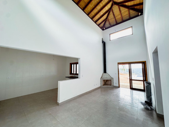 Imagem Casa com 3 Quartos à Venda, 725 m² em Bairro Paruru - Ibiúna Imagem Casa com 3 Quartos à Venda, 725 m² em Bairro Paruru - Ibiúna