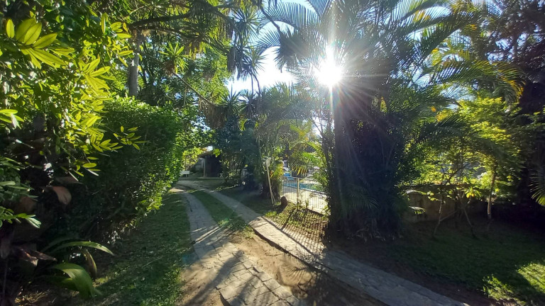Imagem Chácara com 4 Quartos à Venda, 5.400 m² em Vila Areao - Taubaté