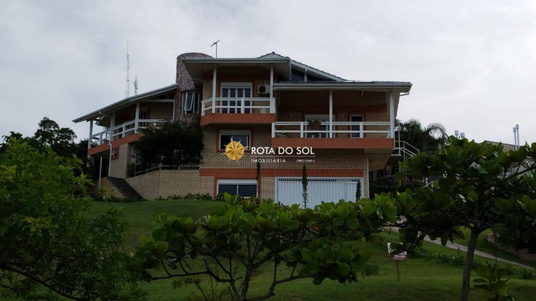 Imagem Casa de Condomínio com 4 Quartos à Venda, 323 m² em Centro - Bombinhas