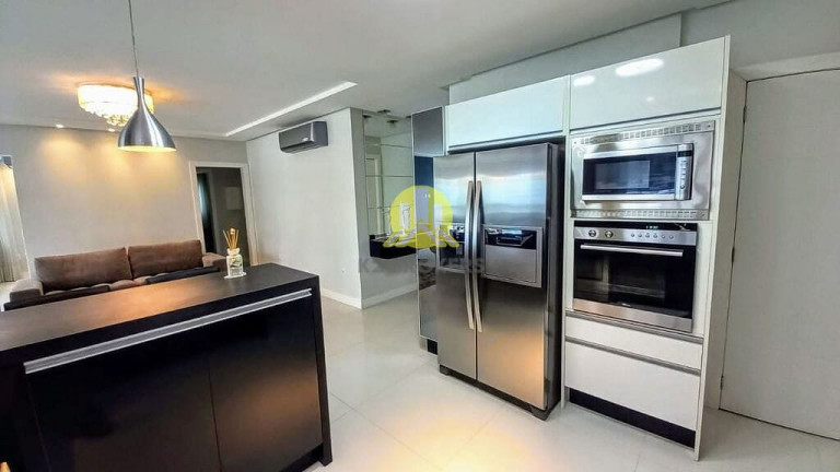 Imagem Apartamento com 3 Quartos à Venda, 155 m² em Centro - Balneário Camboriú Imagem Apartamento com 3 Quartos à Venda, 155 m² em Centro - Balneário Camboriú