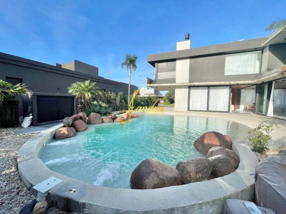 Imagem Casa de Condomínio com 4 Quartos à Venda, 282 m² em Atlantida Sul - Osorio
