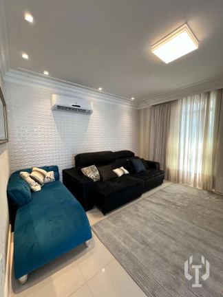 Apartamento com 4 Quartos para Alugar, 190 m² em Meia Praia - Itapema