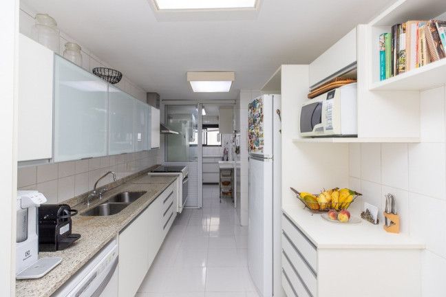 Imagem Apartamento com 3 Quartos à Venda, 161 m² em Vila Nova Conceição - São Paulo Imagem Apartamento com 3 Quartos à Venda, 161 m² em Vila Nova Conceição - São Paulo