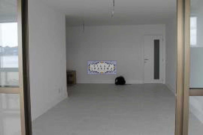 Imagem Apartamento com 4 Quartos à Venda, 173 m² em Charitas - Niterói