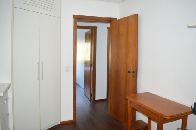 Imagem Imóvel com 3 Quartos à Venda, 98 m² em Cristal - Porto Alegre Imagem Imóvel com 3 Quartos à Venda, 98 m² em Cristal - Porto Alegre