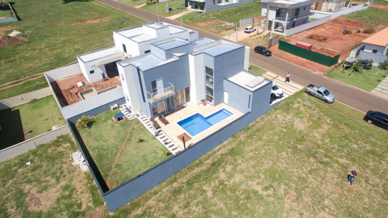 Imagem Casa de Condomínio com 4 Quartos à Venda, 450 m² em Riviera De Santa Cristina Xiii - Paranapanema Imagem Casa de Condomínio com 4 Quartos à Venda, 450 m² em Riviera De Santa Cristina Xiii - Paranapanema