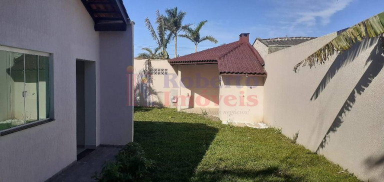 Imagem Casa com 4 Quartos à Venda, 720 m² em Cambiju - Itapoá
