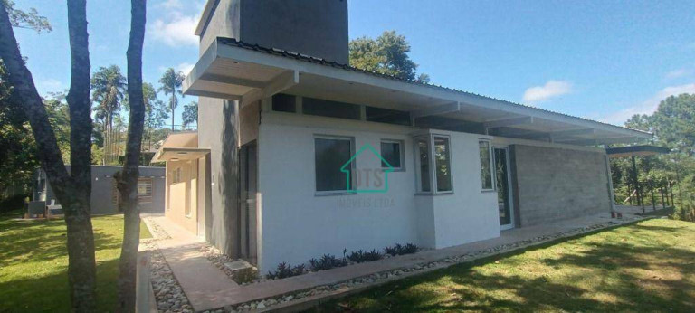 Imagem Casa com 3 Quartos à Venda, 257 m² em Jardim Itatiaia - Embu Das Artes Imagem Casa com 3 Quartos à Venda, 257 m² em Jardim Itatiaia - Embu Das Artes