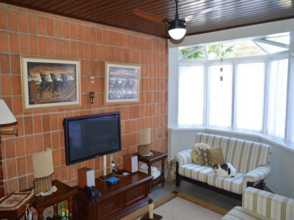 Imagem Casa com 4 Quartos à Venda, 303 m² em Balneário Praia Do Pernambuco - Guarujá Imagem Casa com 4 Quartos à Venda, 303 m² em Balneário Praia Do Pernambuco - Guarujá