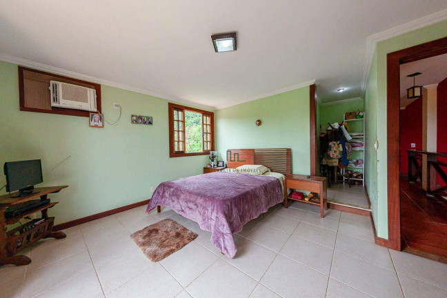 Imagem Casa com 4 Quartos à Venda, 220 m² em Itaipu - Niterói