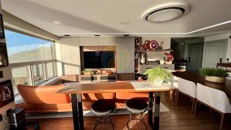 Apartamento com 3 Quartos à Venda, 184 m² em Centro - Balneário Camboriú