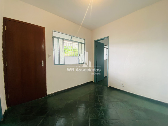 Imagem Casa com 2 Quartos à Venda, 67 m² Imagem Casa com 2 Quartos à Venda, 67 m²