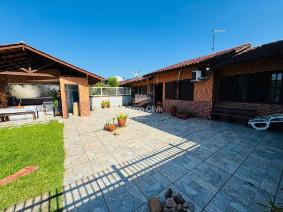 Imagem Casa com 2 Quartos à Venda, 85 m² em Barra Do Sai - Itapoá Imagem Casa com 2 Quartos à Venda, 85 m² em Barra Do Sai - Itapoá