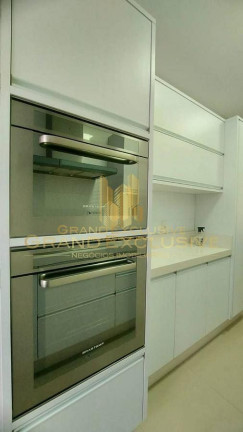 Imagem Apartamento com 3 Quartos à Venda, 122 m² em Centro - Balneário Camboriú