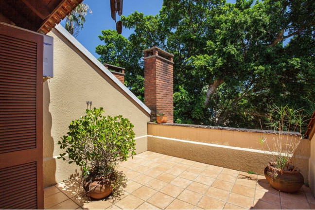 Imagem Casa de Condomínio com 3 Quartos à Venda, 205 m² em Ipanema - Porto Alegre