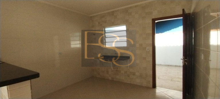 Imagem Casa com 2 Quartos à Venda, 60 m² em Balneário Itaguaí - Mongaguá Imagem Casa com 2 Quartos à Venda, 60 m² em Balneário Itaguaí - Mongaguá
