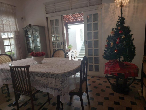 Imagem Casa com 4 Quartos à Venda, 340 m² em São Francisco - Niterói Imagem Casa com 4 Quartos à Venda, 340 m² em São Francisco - Niterói