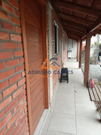 Imagem Casa com 5 Quartos à Venda, 170 m² em Centro - Navegantes Imagem Casa com 5 Quartos à Venda, 170 m² em Centro - Navegantes