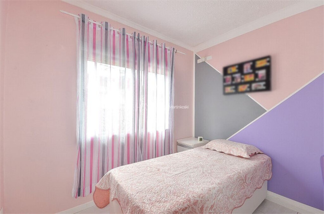 Imagem Casa com 4 Quartos à Venda, 307 m² em São Lourenço - Curitiba