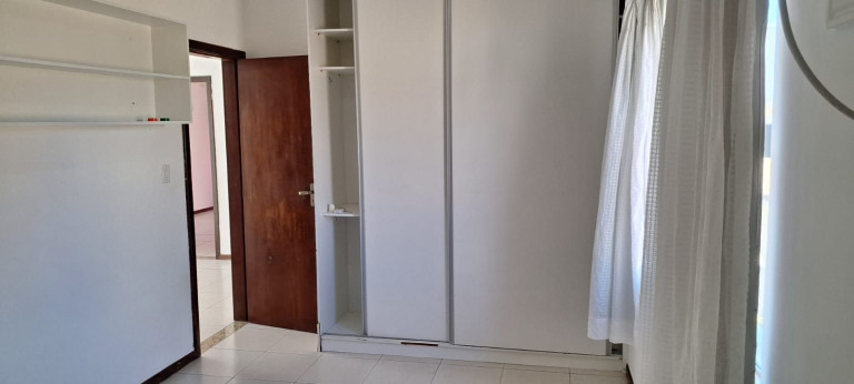 Imagem Casa com 4 Quartos à Venda, 220 m² em Miragem - Lauro De Freitas