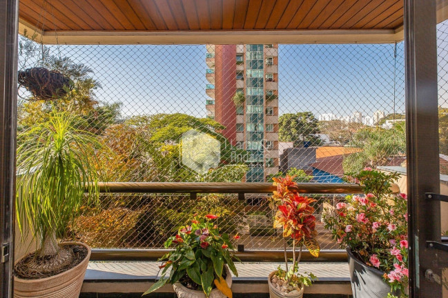 Imagem Apartamento com 4 Quartos à Venda, 200 m² em Moema - São Paulo