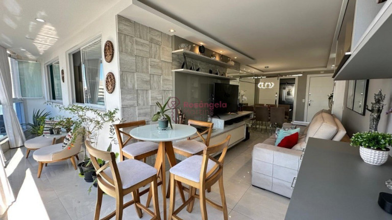 Imagem Apartamento com 3 Quartos à Venda, 100 m² em Itapuã - Vila Velha Imagem Apartamento com 3 Quartos à Venda, 100 m² em Itapuã - Vila Velha