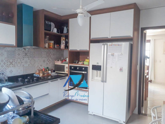 Imagem Casa com 3 Quartos à Venda, 140 m² em Centro - Lauro De Freitas