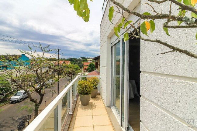 Imagem Casa com 3 Quartos à Venda, 290 m² em Guarujá - Porto Alegre