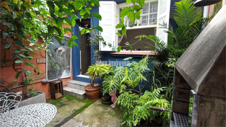 Imagem Casa com 2 Quartos à Venda, 130 m² em Vila Madalena - São Paulo Imagem Casa com 2 Quartos à Venda, 130 m² em Vila Madalena - São Paulo